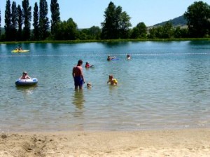 lake and beach at Puivert